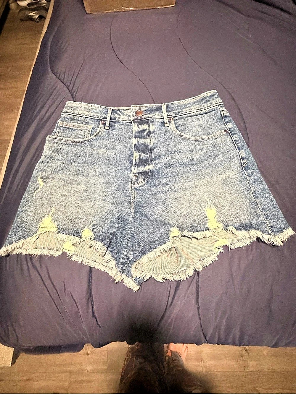 Good American Denim Shorts Distressed Denim Jean Shorts Blue Sz 12/31